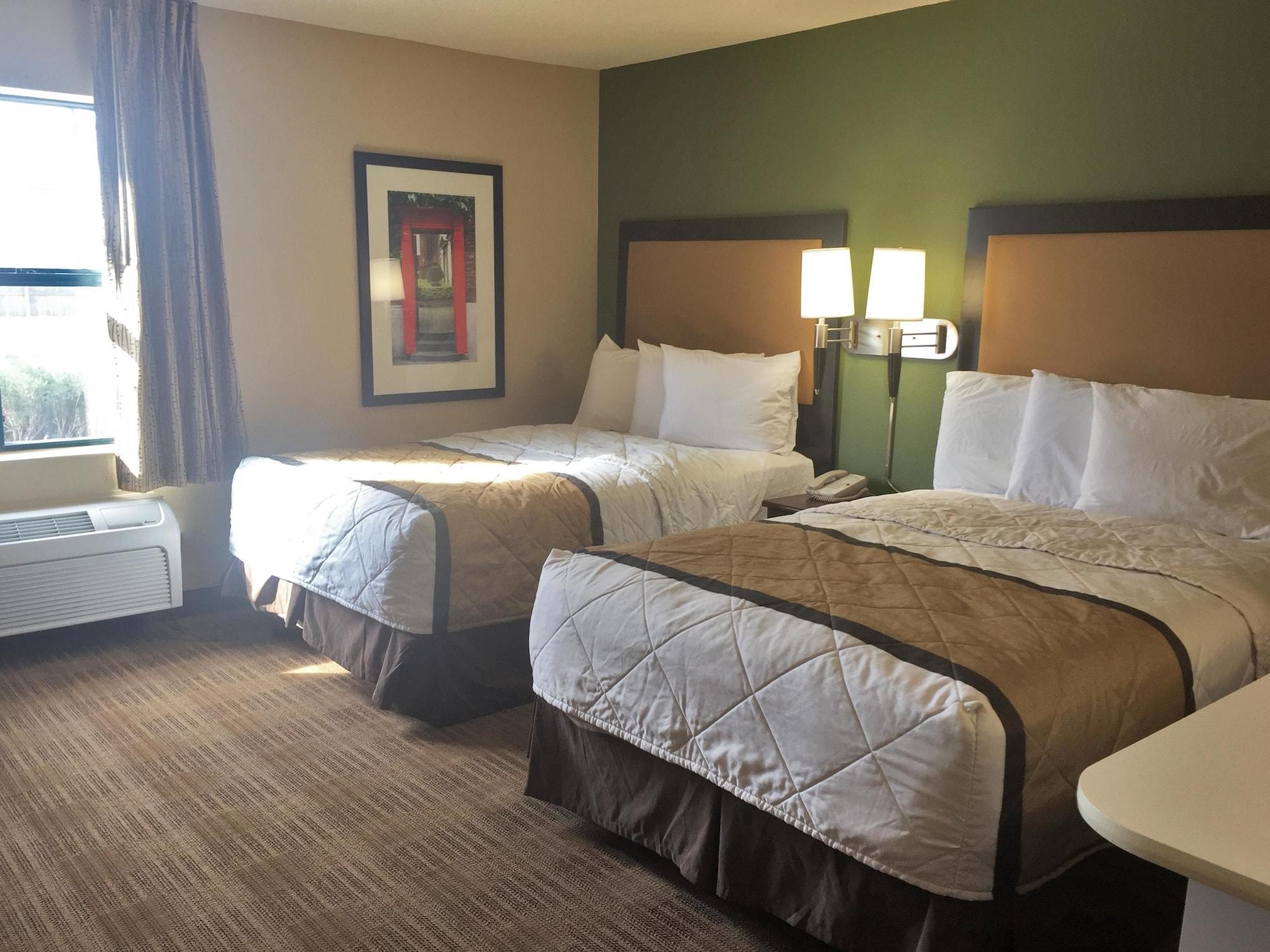 Extended America - Rochester - Henrietta 2*